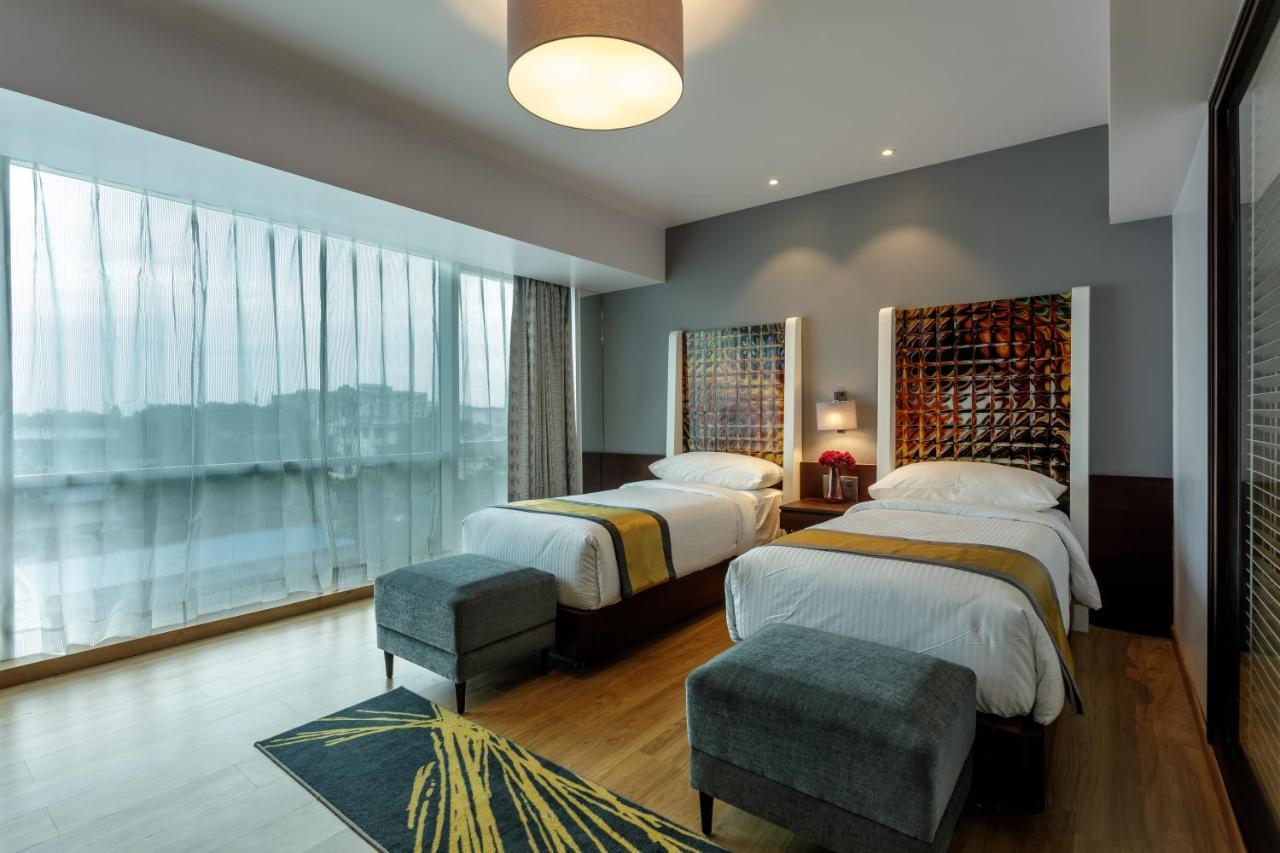Svenska Design Hotel Kakinada Phòng bức ảnh