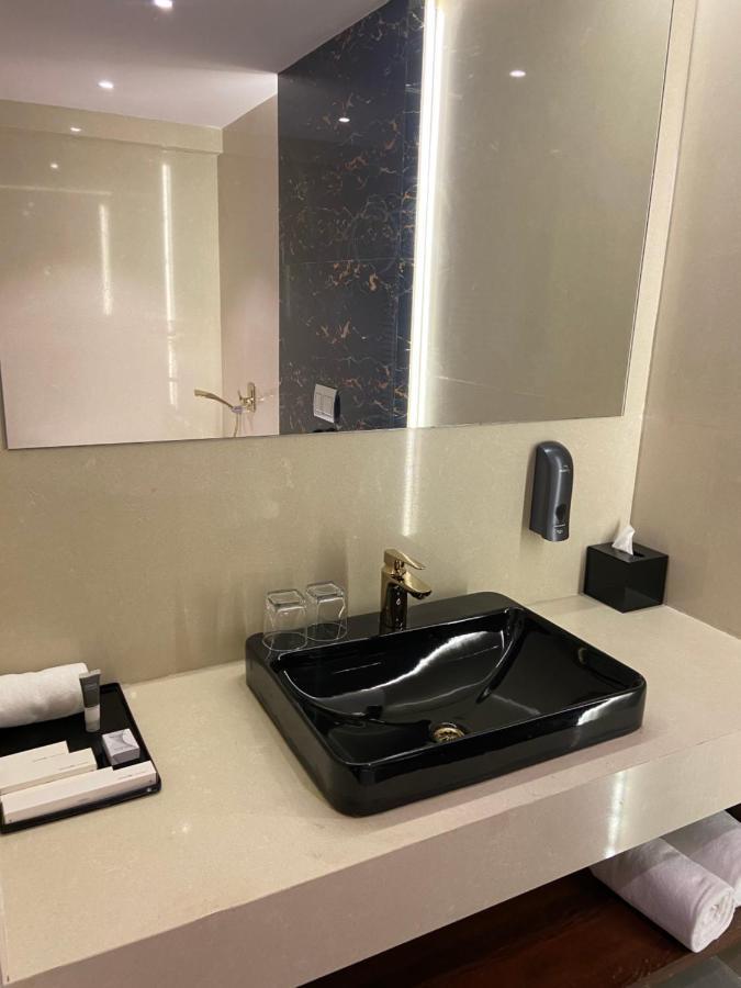 Svenska Design Hotel Kakinada Ngoại thất bức ảnh